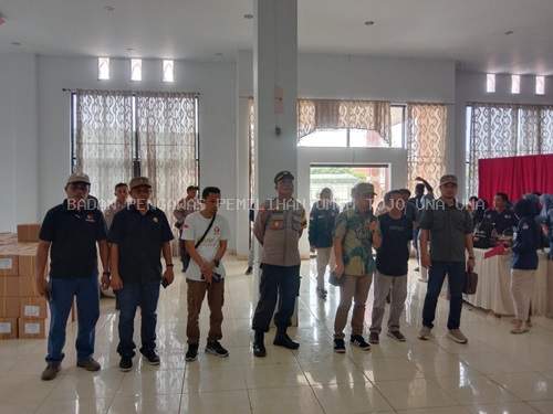 Hari Pertama Sortir Lipat Surat Suara, Bawaslu Touna Awasi Secara Intens