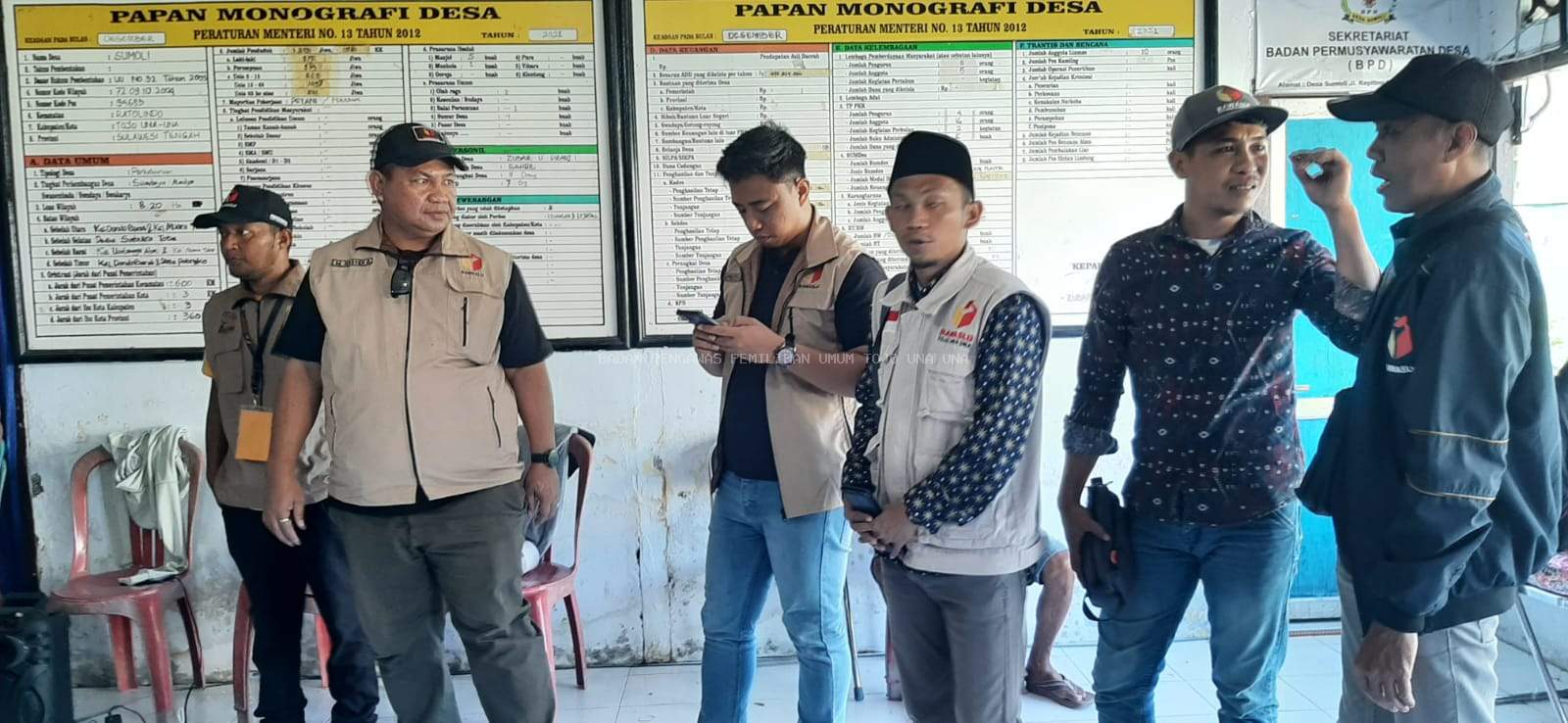 Hari Pencoblosan Di Touna, Anggota Bawaslu Sulteng Kunjungi Beberapa TPS 