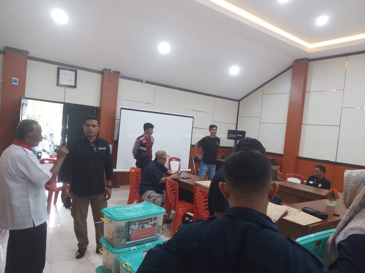 Bawaslu Hadiri Pembukaan Kotak, Pastikan Berjalan Sesuai Ketentuan!!! 