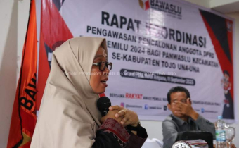 Bicara Depan Panwascam, Dewi ; Soliditas dan Koordinasi Sangat Penting  