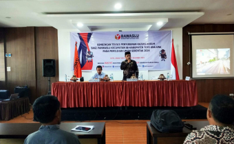 Bimtek Kajian Hukum, Arfan Tandje ; saya yakin tidak semua adalah orang hukum, namun kita harus tetap belajar itu