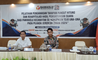 Koorsek dan Anggota Bawaslu Touna